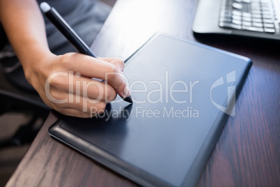 Woman using a pc tablet