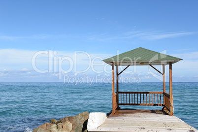 Pavillon am Strand von Malia. Kreta