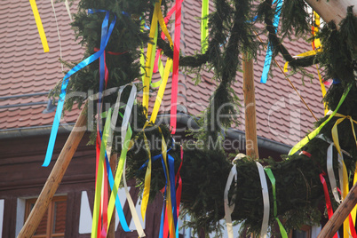 Maibaum aufstellen