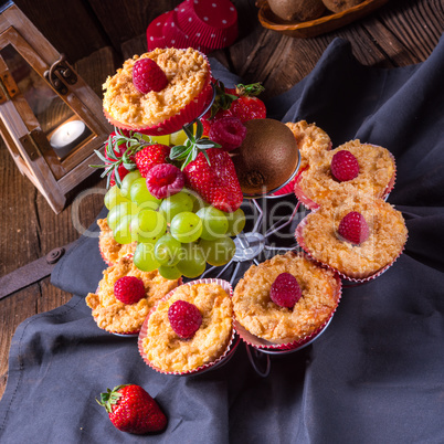 Cheesecake Muffins with raspberry