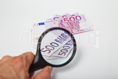 Magnifying Glass on the five hundred Euros