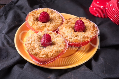 Cheesecake Muffins with raspberry