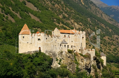 Kastelbell Burg - Kastelbell castle 02