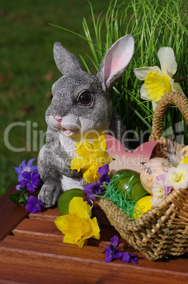 Osterhase mit Osterkorb - easter bunny with easter basket