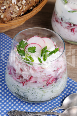 Salad of radish and cucumber