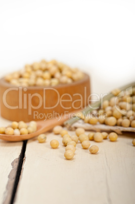 organic soya beans