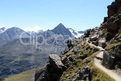 Weg an der Breslauer Hütte, Ötztaler Alpen