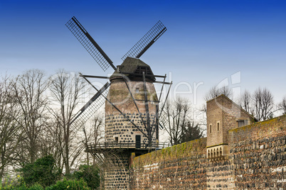 Windmühle in Zons am Rhein