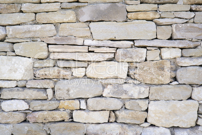 Natursteinmauer in Südfrankreich