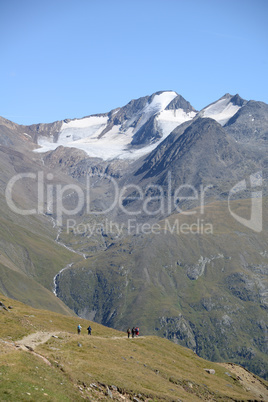 Weg zur Breslauer Hütte mit Ramolkogel