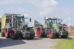 pause during silage of shredded grass