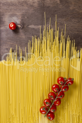 Spaghetti and tomatos