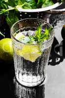 Drink with lime and mint