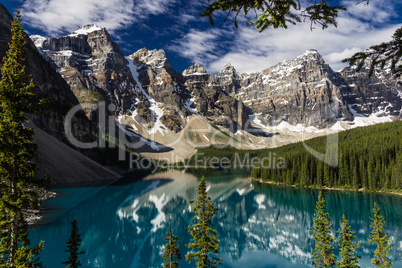 Sunny Day At Moraine Lake