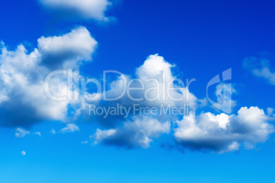 Horizontal bright cloudscape background backdrop