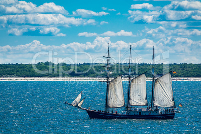 Ein Segelschiff auf der Ostsee