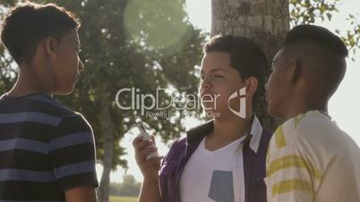 1-Teenagers Boys Smoking E-cig Electronic Cigarette