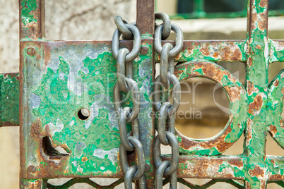 Green doorlock with chain