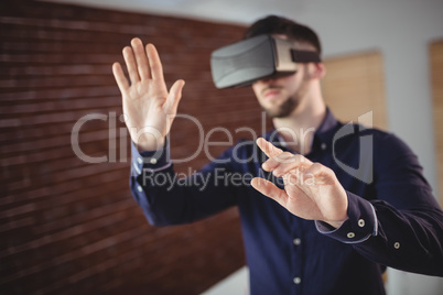 Man wearing virtual glass