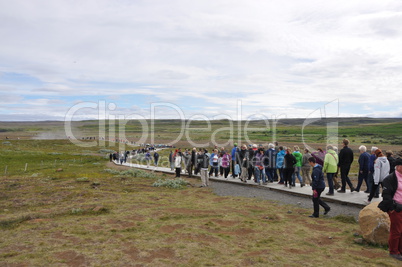 Menschen am Gullfoss, Island