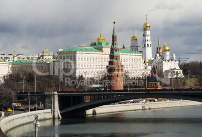 Moscow Kremlin cityscape with bridge backdrop