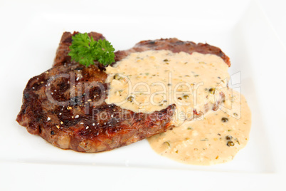 Steak mit Pfeffersoße