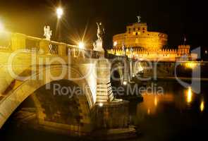 Bridge to castle Sant Angelo
