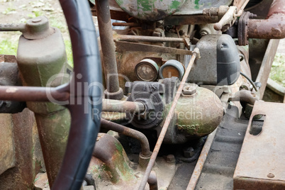 Tractor mechanisms