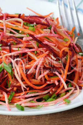 salad of shredded vegetables