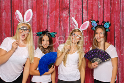 Lustige Mädchen mit Hasenohren - Photobooth Party