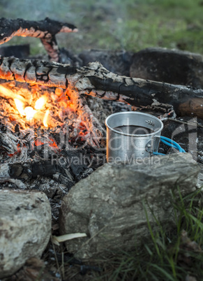 Making coffee on campfire