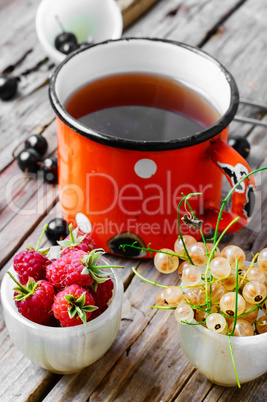 Tea and berries