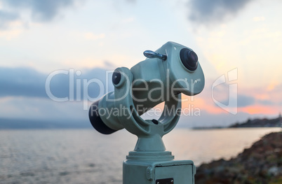 Coin operated monocular