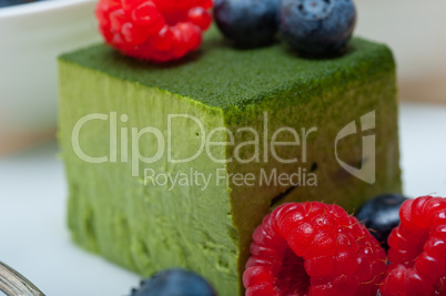 green tea matcha mousse cake with berries