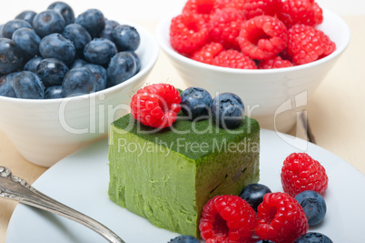 green tea matcha mousse cake with berries