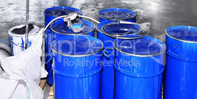 Drums of chemical production in the storage of waste