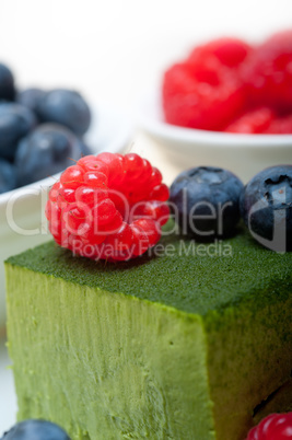 green tea matcha mousse cake with berries