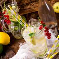 Apple currant soda with lime