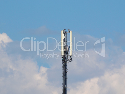 Communication tower antenna