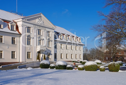 Grossraeschen Seehotel im Winter - Grossraeschen Hotel in winter