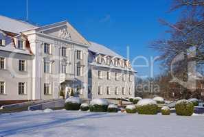 Grossraeschen Seehotel im Winter - Grossraeschen Hotel in winter