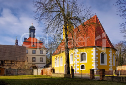 Lindenau Kirche und Torhaus - Lindenau church and palace