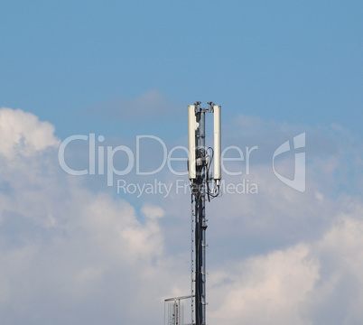 Communication tower antenna