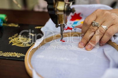 Textile embroidery machine