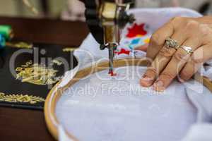 Textile embroidery machine