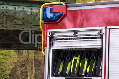 Feuerwehrausrüstung in einem Löschgruppen Fahrzeug