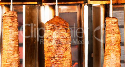 Döner-Shop mit gegrilltem Lamm am Spieß