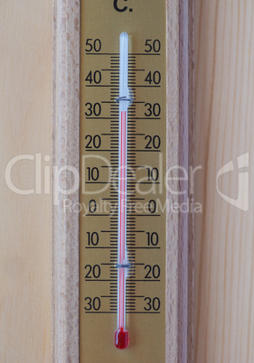 Thermometer for air temperature measurement