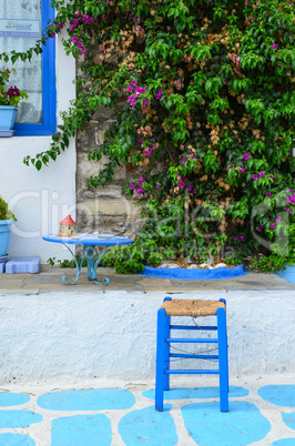 Greek style resting corner