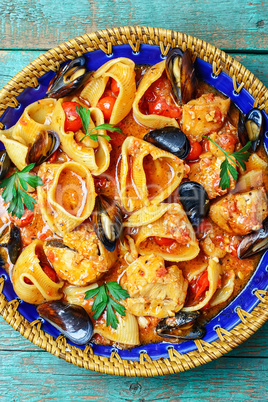 seafood sauce and mussels